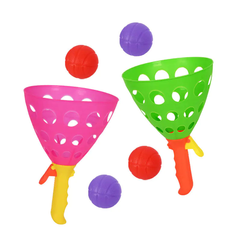 Спортна игра /2 фунии с дръжки и 4 топчета/.