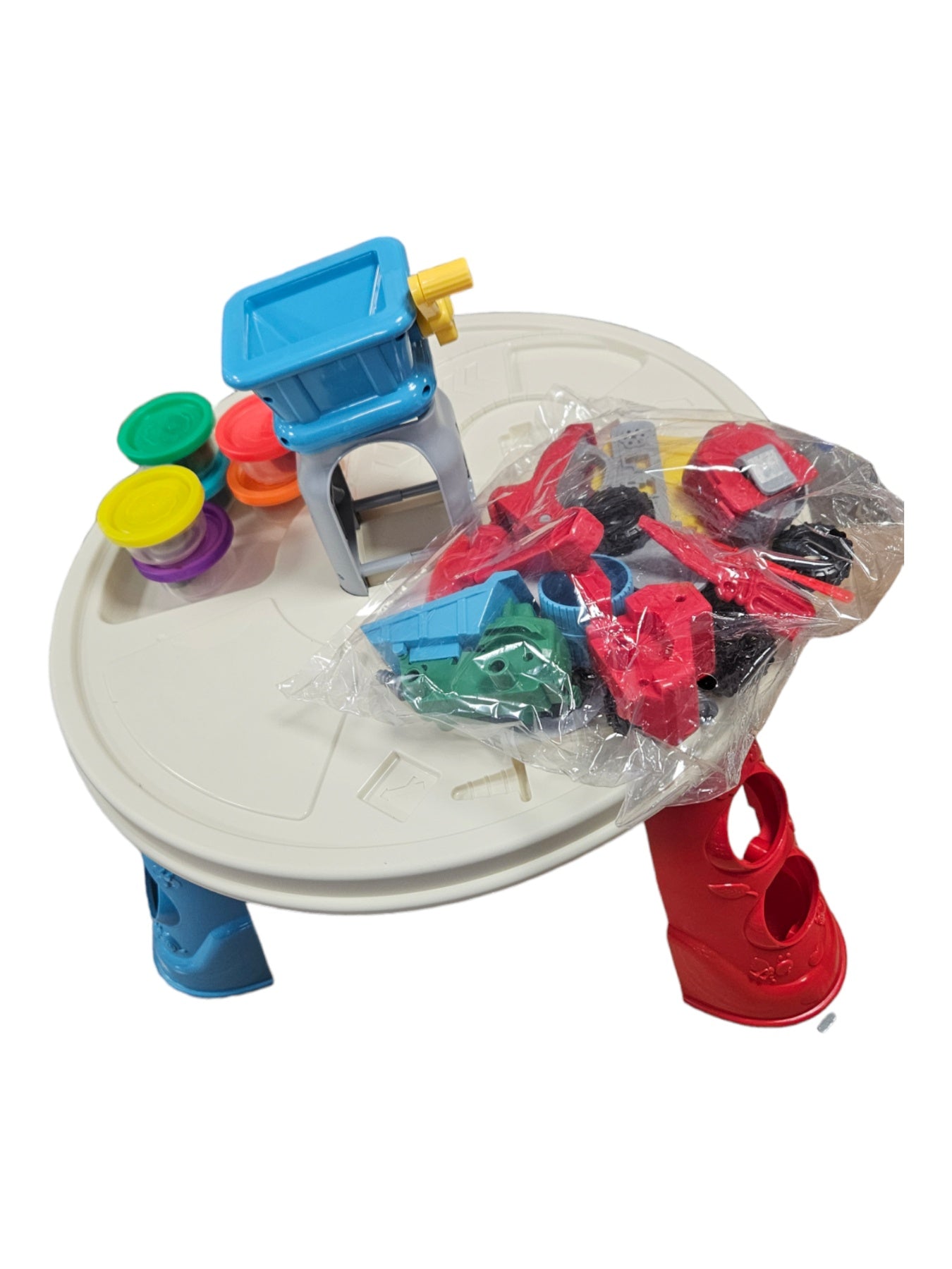 Комплект масичка с пластилин "Малък инженер ".